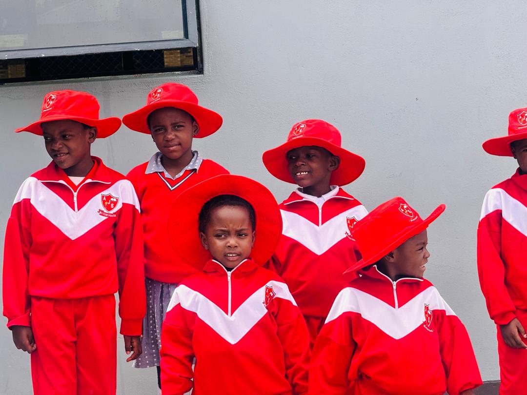 Supervised mealtime in the ECD wing